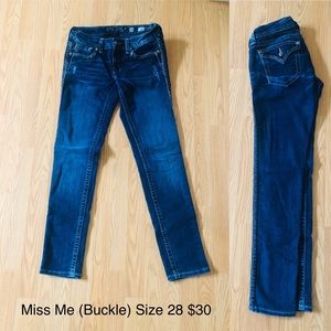 Miss me (Buckle) jeans size 28